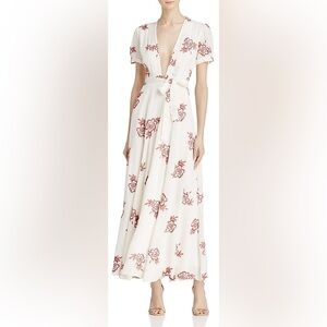Sadie & Sage Floral Print Maxi Dress
Cream W/ Burgundy Floral Embroidery
Size S